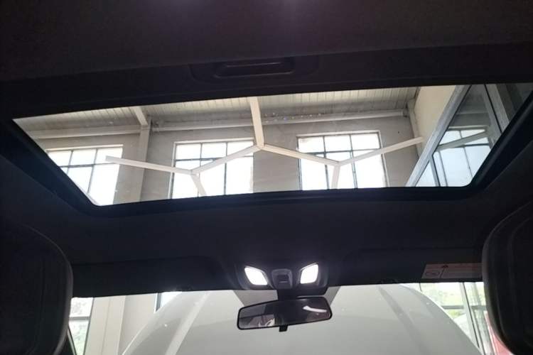Used CHANGAN UNI-V iDD 2023 ZhiDian iDD 1.5T 113km Smart & Fun Version Headliner