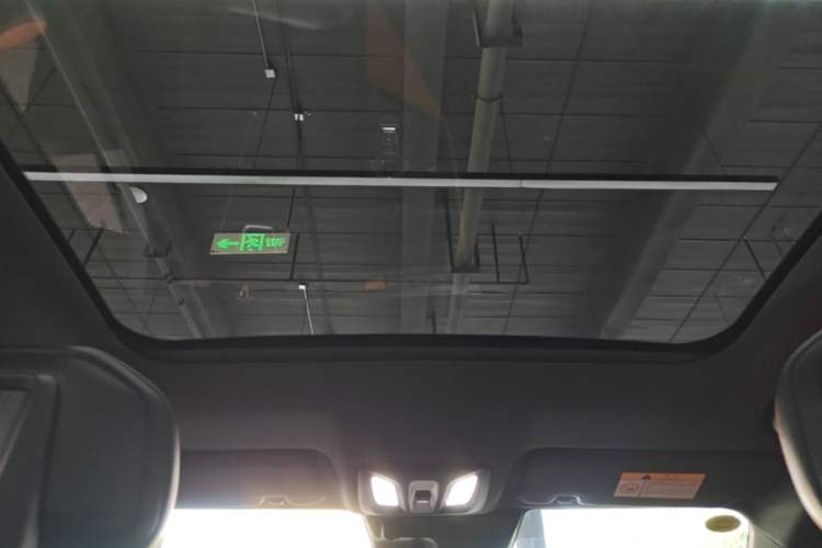 Used CHANGAN UNI-V iDD 2023 ZhiDian iDD 1.5T 113km ZhiKu Model Headliner