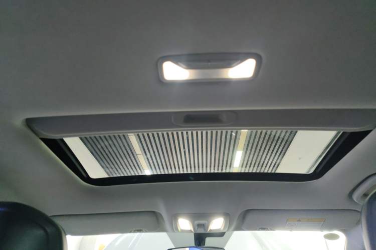 Used CHANGAN UNI-V iDD 2023 ZhiDian iDD 1.5T 113km Smart & Fun Version Headliner