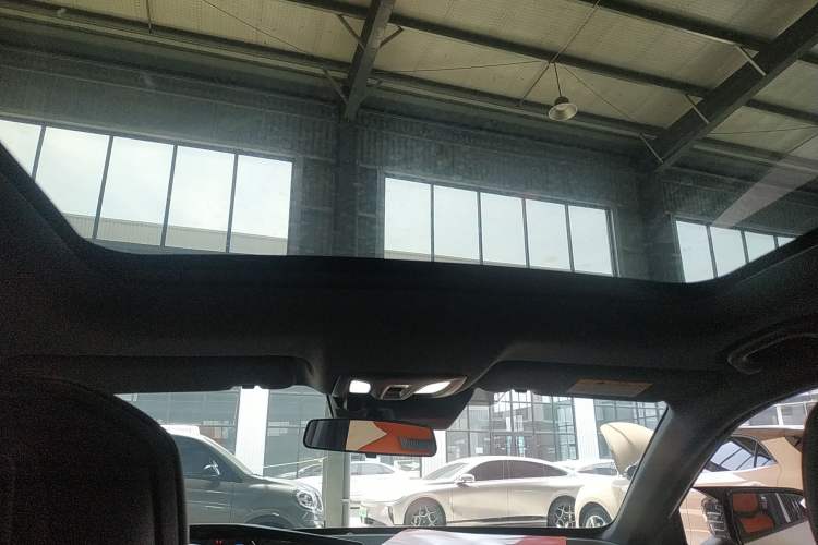 Used CHANGAN UNI-V iDD 2023 ZhiDian iDD 1.5T 113km ZhiKu Model Headliner
