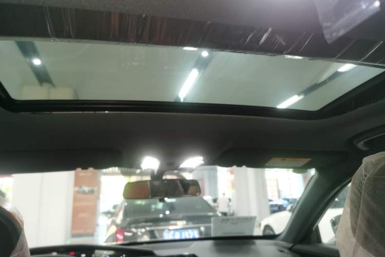 Used CHANGAN UNI-V iDD 2023 Zhidian iDD 1.5T 113km Smart & Fun Version (Rapid Edition) Headliner