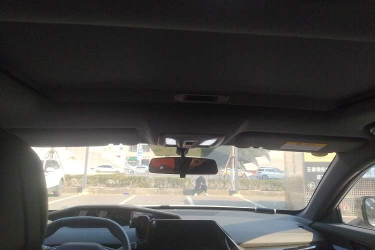 Used CHANGAN UNI-V iDD 2023 ZhiDian iDD 1.5T 113km Smart & Fun Version Headliner