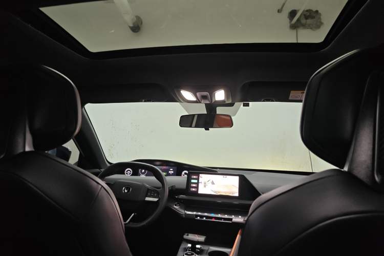 Used CHANGAN UNI-V iDD 2023 Zhidian iDD 1.5T 113km Smart & Fun Version (Rapid Edition) Headliner