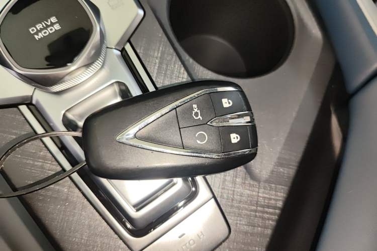 Used CHANGAN UNI-V iDD 2023 Zhidian iDD 1.5T 113km Smart & Fun Version (Rapid Edition) Interior 1
