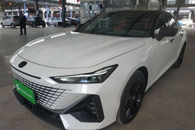 CHANGAN UNI-V iDD 2023 ZhiDian iDD 1.5T 113km ZhiKu Model de segunda mano