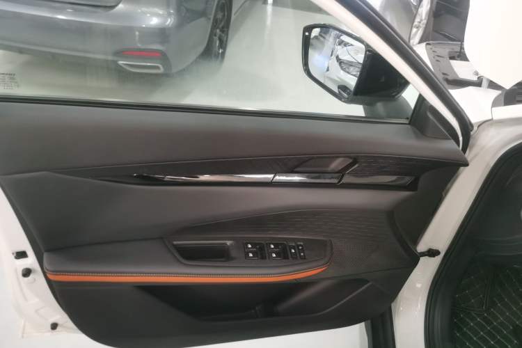 Used CHANGAN UNI-V iDD 2023 Zhidian iDD 1.5T 113km Smart & Fun Version (Rapid Edition) Left Front Door Interior