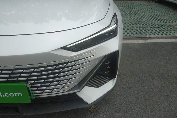 Used CHANGAN UNI-V iDD 2023 ZhiDian iDD 1.5T 113km ZhiKu Model Left Front Headlight