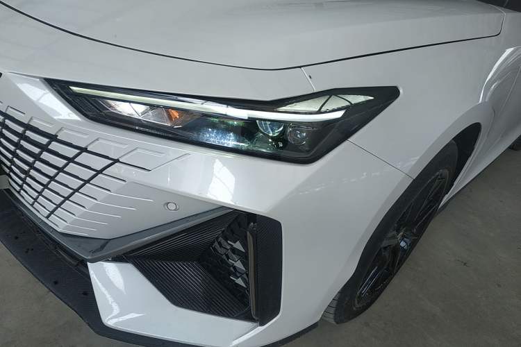 Used CHANGAN UNI-V iDD 2023 ZhiDian iDD 1.5T 113km ZhiKu Model Left Front Headlight