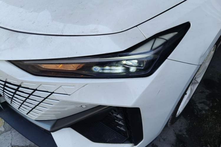 Used CHANGAN UNI-V iDD 2023 ZhiDian iDD 1.5T 113km Smart & Fun Version Left Front Headlight