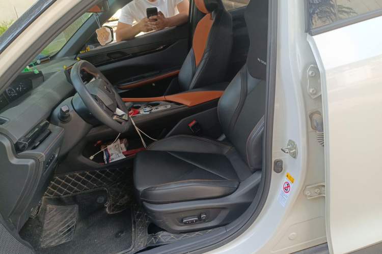 Used CHANGAN UNI-V iDD 2023 Zhidian iDD 1.5T 113km Smart & Fun Version (Rapid Edition) Left Front Seat