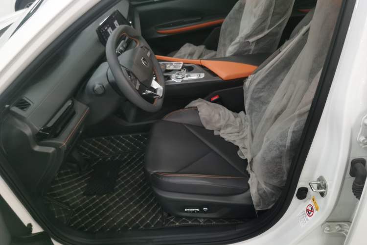 Used CHANGAN UNI-V iDD 2023 Zhidian iDD 1.5T 113km Smart & Fun Version (Rapid Edition) Left Front Seat
