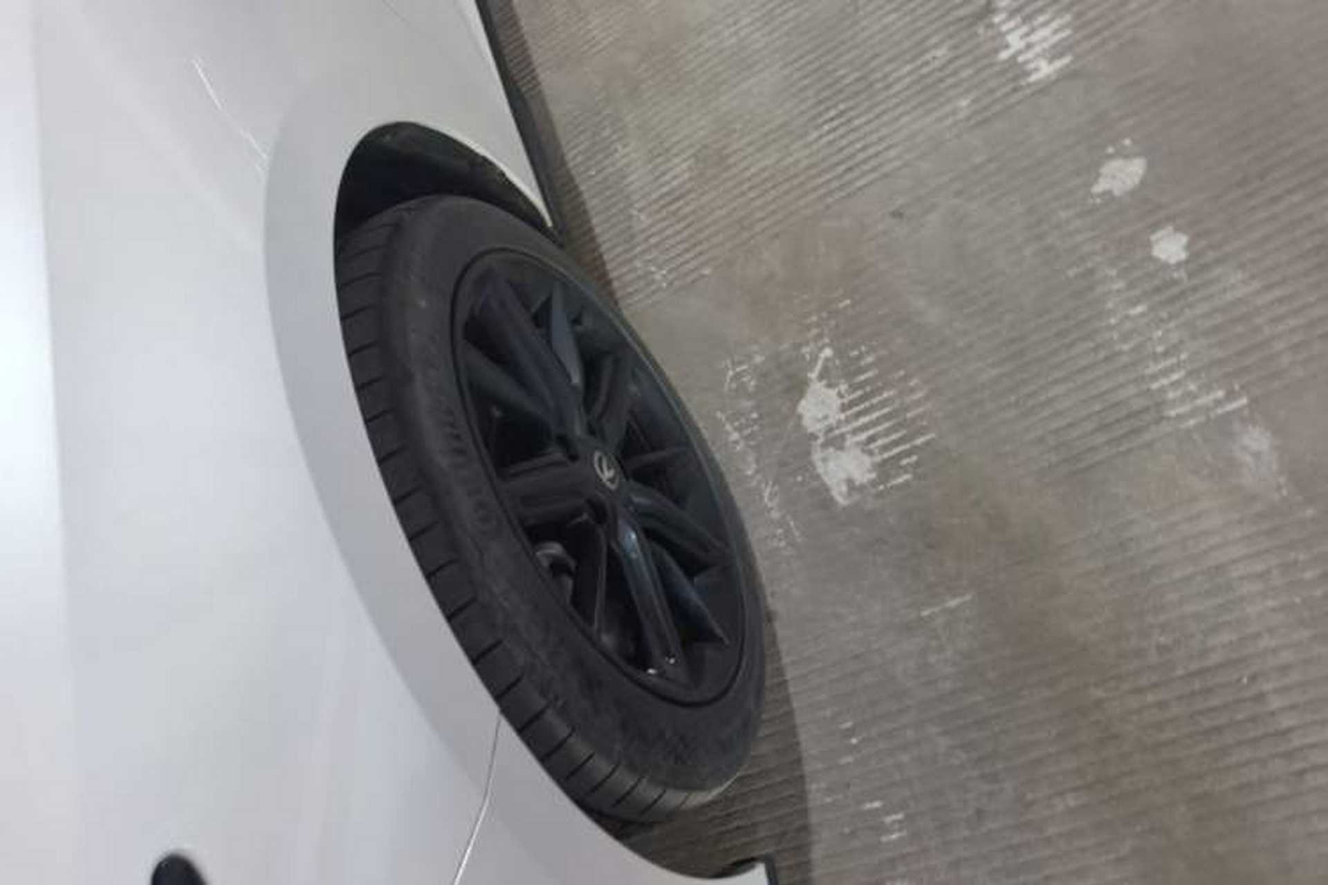 Used CHANGAN UNI-V iDD 2023 ZhiDian iDD 1.5T 113km Smart & Fun Version Left Front Wheel Hub