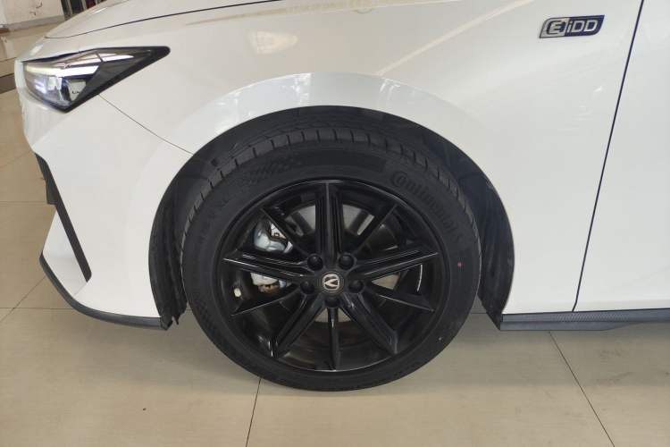 Used CHANGAN UNI-V iDD 2023 ZhiDian iDD 1.5T 113km Smart & Fun Version Left Front Wheel Hub