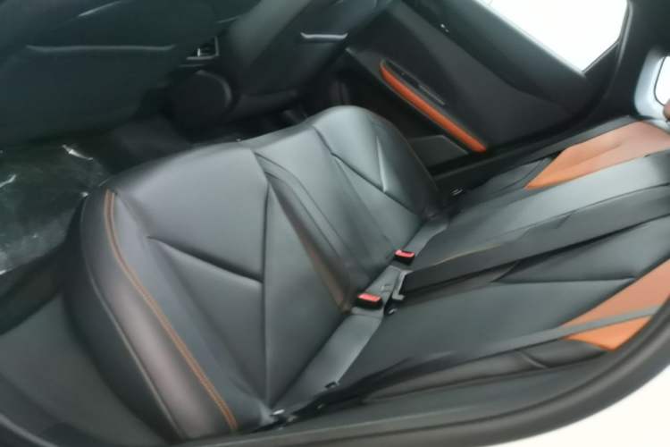 Used CHANGAN UNI-V iDD 2023 ZhiDian iDD 1.5T 113km Smart & Fun Version Left Rear Seat