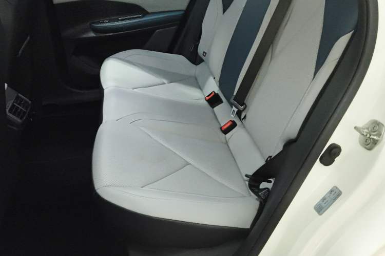 Used CHANGAN UNI-V iDD 2023 ZhiDian iDD 1.5T 113km Smart & Fun Version Left Rear Seat