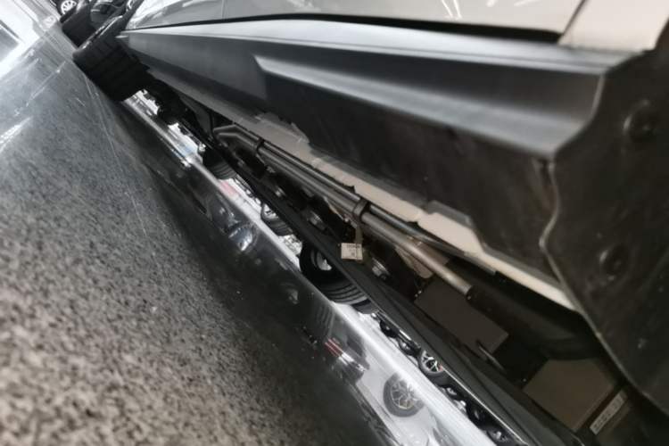 Used CHANGAN UNI-V iDD 2023 ZhiDian iDD 1.5T 113km Smart & Fun Version Left Side Sill