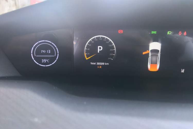 Used CHANGAN UNI-V iDD 2023 ZhiDian iDD 1.5T 113km Smart & Fun Version Odometer Close Up