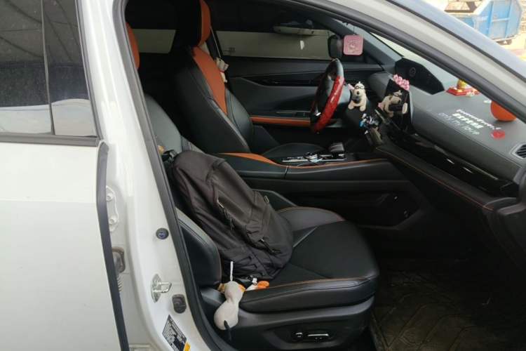 Used CHANGAN UNI-V iDD 2023 ZhiDian iDD 1.5T 113km Smart & Fun Version Right Front Seat