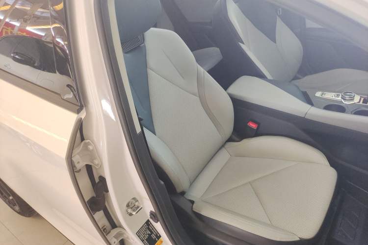 Used CHANGAN UNI-V iDD 2023 ZhiDian iDD 1.5T 113km Smart & Fun Version Right Front Seat