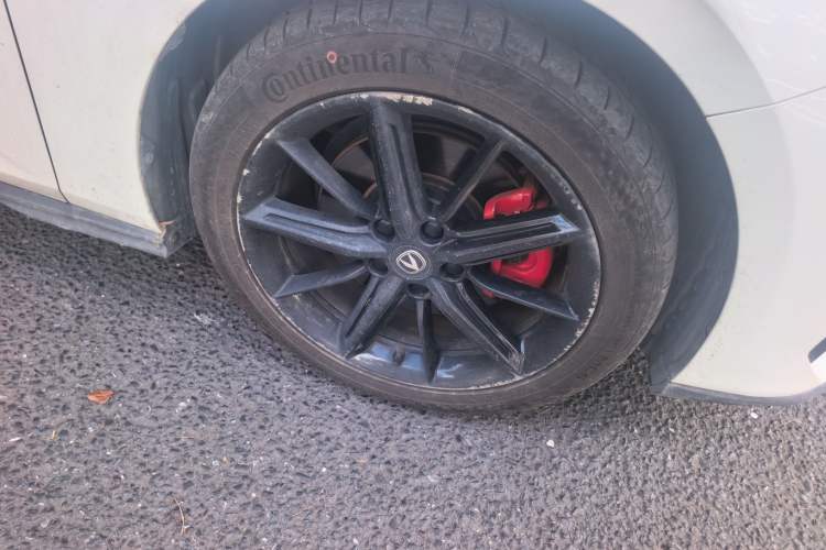 Used CHANGAN UNI-V iDD 2023 ZhiDian iDD 1.5T 113km Smart & Fun Version Right Front Wheel Hub