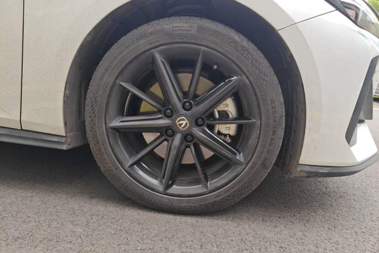Used CHANGAN UNI-V iDD 2023 ZhiDian iDD 1.5T 113km Smart & Fun Version Right Front Wheel Hub