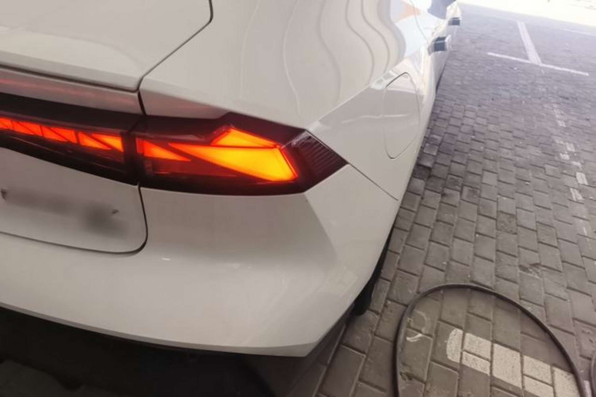 Used CHANGAN UNI-V iDD 2023 Zhidian iDD 1.5T 113km Smart & Fun Version (Rapid Edition) Right Rear Taillight