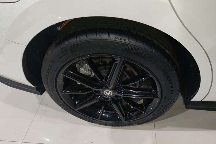 Used CHANGAN UNI-V iDD 2023 Zhidian iDD 1.5T 113km Smart & Fun Version (Rapid Edition) Right Rear Wheel Hub