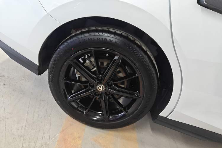 Used CHANGAN UNI-V iDD 2023 Zhidian iDD 1.5T 113km Smart & Fun Version (Rapid Edition) Right Rear Wheel Hub