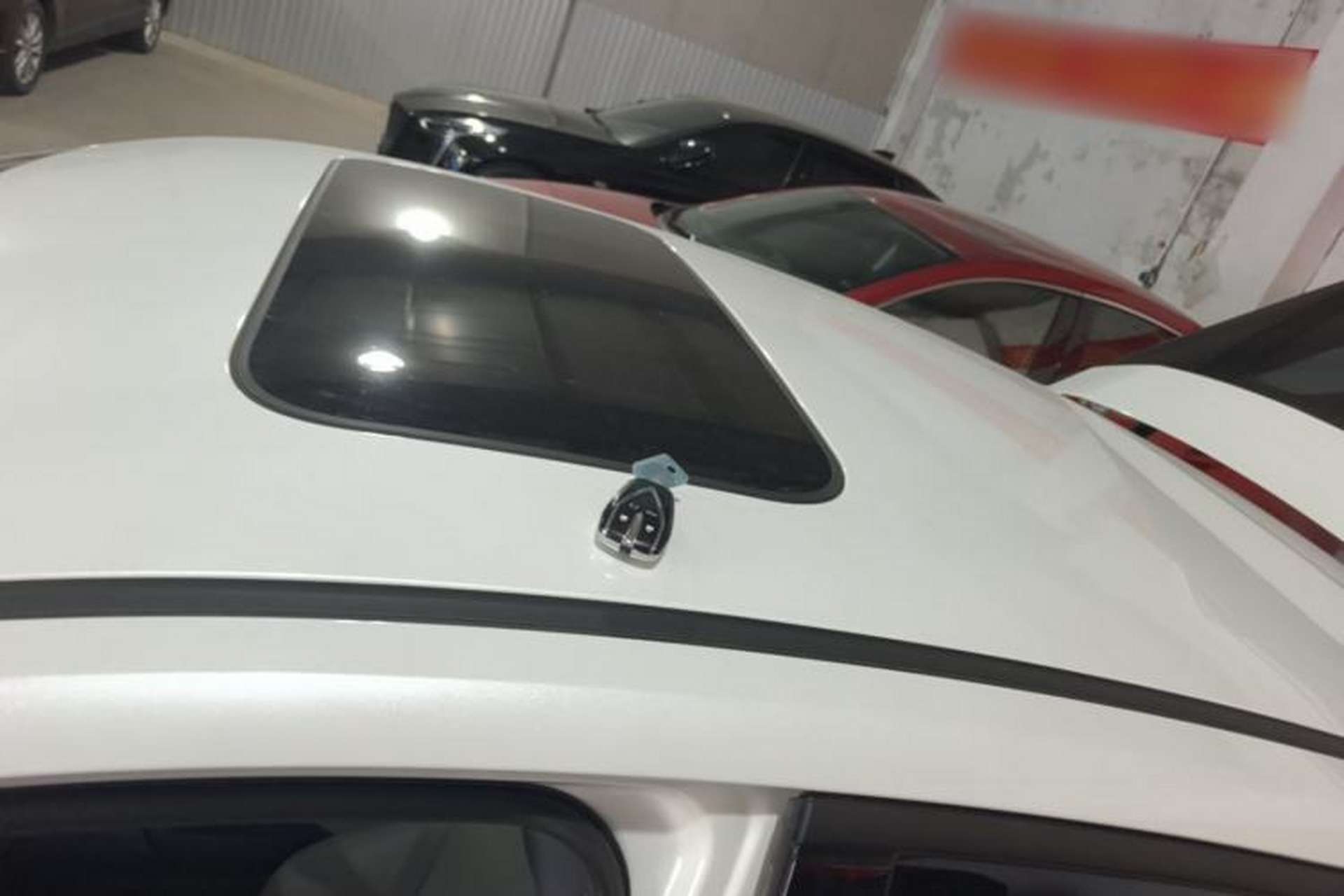 Used CHANGAN UNI-V iDD 2023 ZhiDian iDD 1.5T 113km Smart & Fun Version Roof