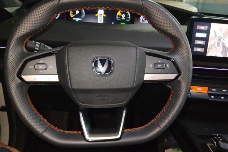 Used CHANGAN UNI-V iDD 2023 ZhiDian iDD 1.5T 113km ZhiKu Model Steering Wheel