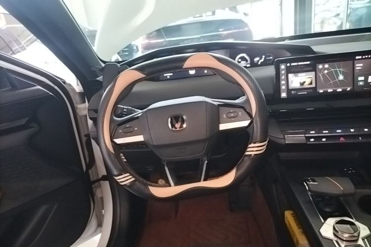 Used CHANGAN UNI-V iDD 2023 ZhiDian iDD 1.5T 113km Smart & Fun Version Steering Wheel