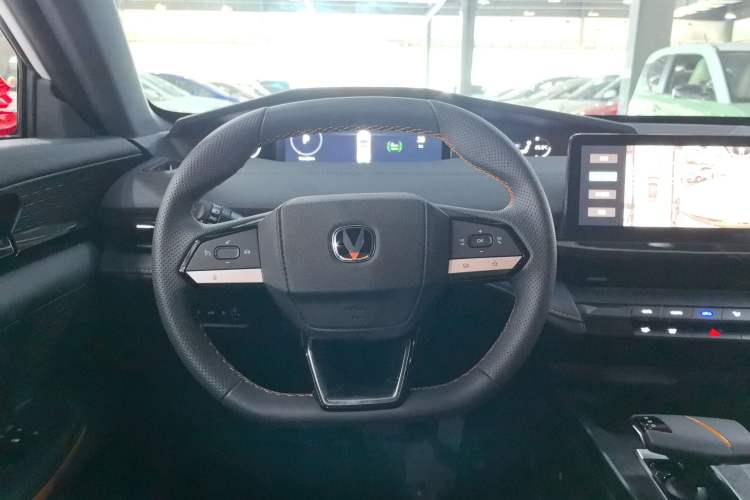 Used CHANGAN UNI-V iDD 2023 ZhiDian iDD 1.5T 113km Smart & Fun Version Steering Wheel