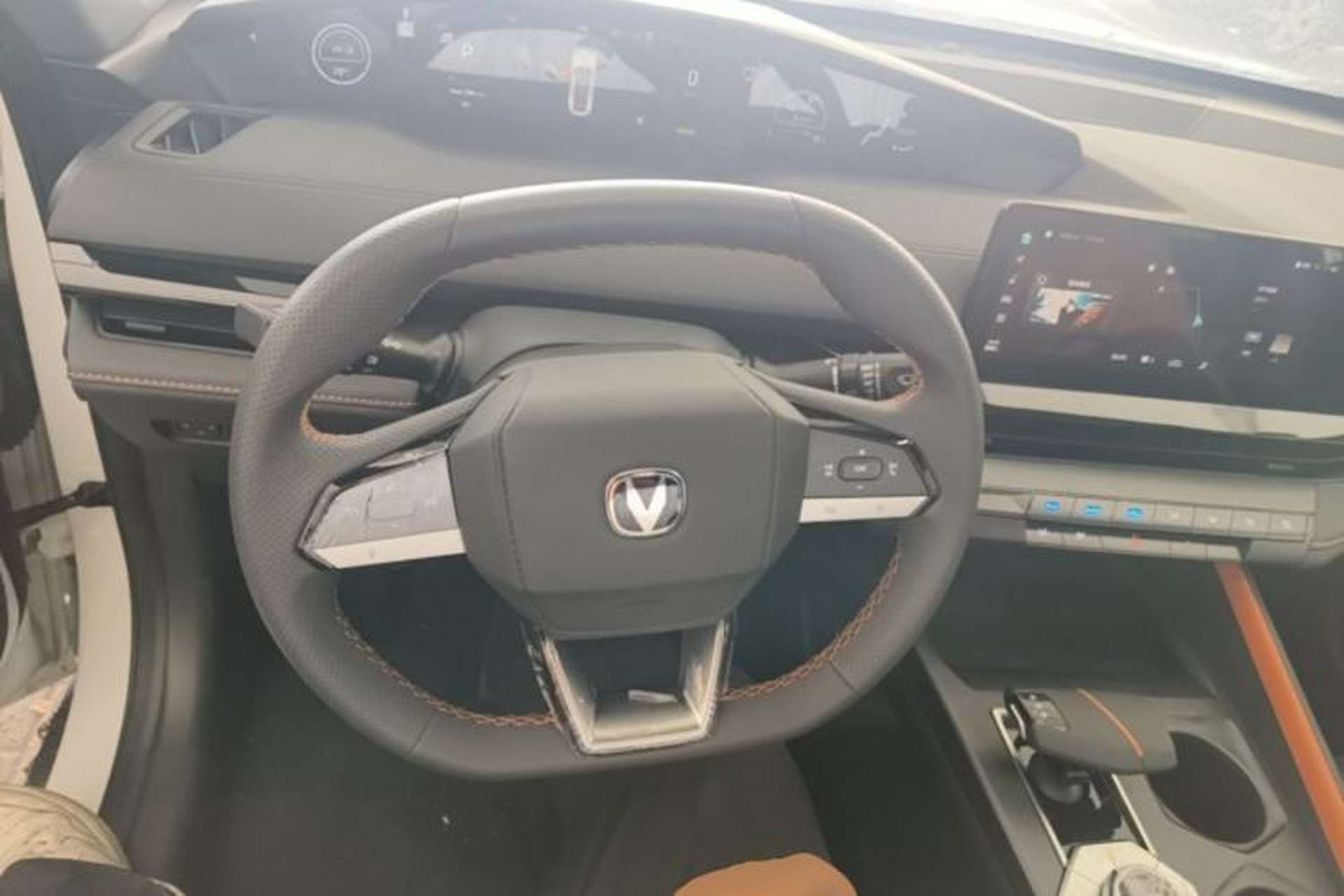 Used CHANGAN UNI-V iDD 2023 Zhidian iDD 1.5T 113km Smart & Fun Version (Rapid Edition) Steering Wheel