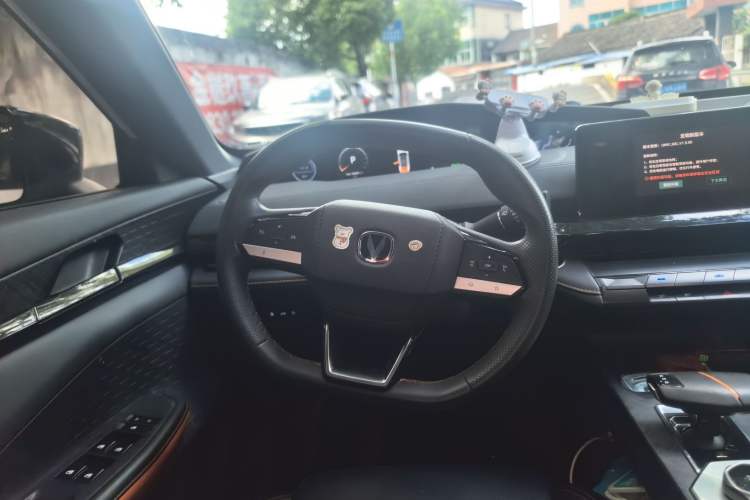 Used CHANGAN UNI-V iDD 2023 ZhiDian iDD 1.5T 113km Smart & Fun Version Steering Wheel