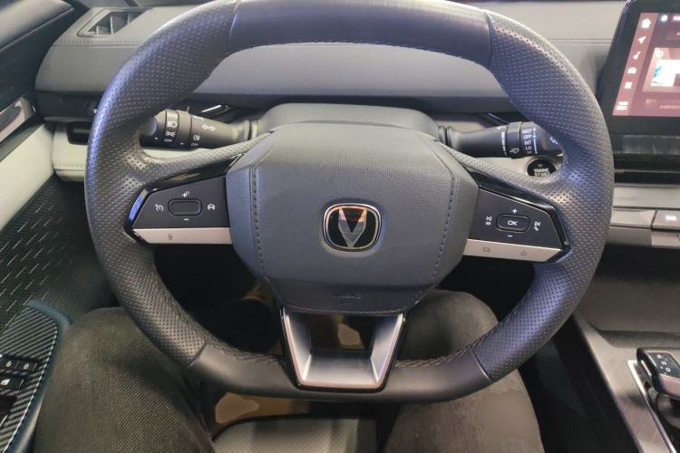 Used CHANGAN UNI-V iDD 2023 ZhiDian iDD 1.5T 113km Smart & Fun Version Steering Wheel