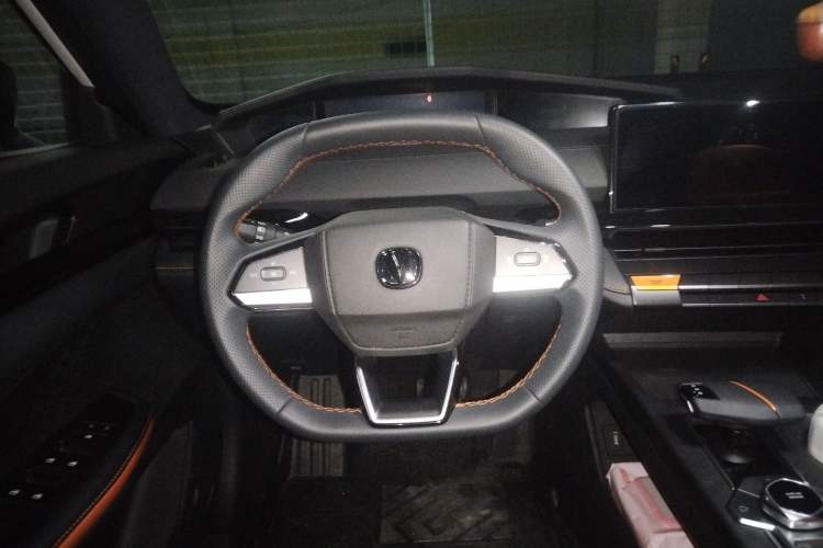 Used CHANGAN UNI-V iDD 2023 ZhiDian iDD 1.5T 113km ZhiKu Model Steering Wheel