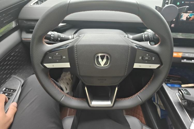 Used CHANGAN UNI-V iDD 2023 Zhidian iDD 1.5T 113km Smart & Fun Version (Rapid Edition) Steering Wheel