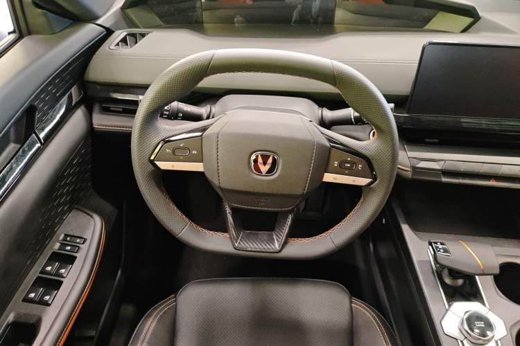 Used CHANGAN UNI-V iDD 2023 ZhiDian iDD 1.5T 113km Smart & Fun Version Steering Wheel