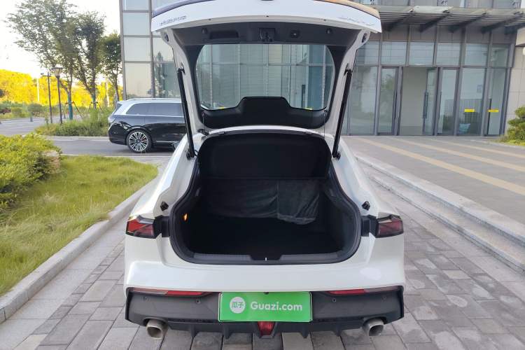 Used CHANGAN UNI-V iDD 2023 Zhidian iDD 1.5T 113km Smart & Fun Version (Rapid Edition) Trunk