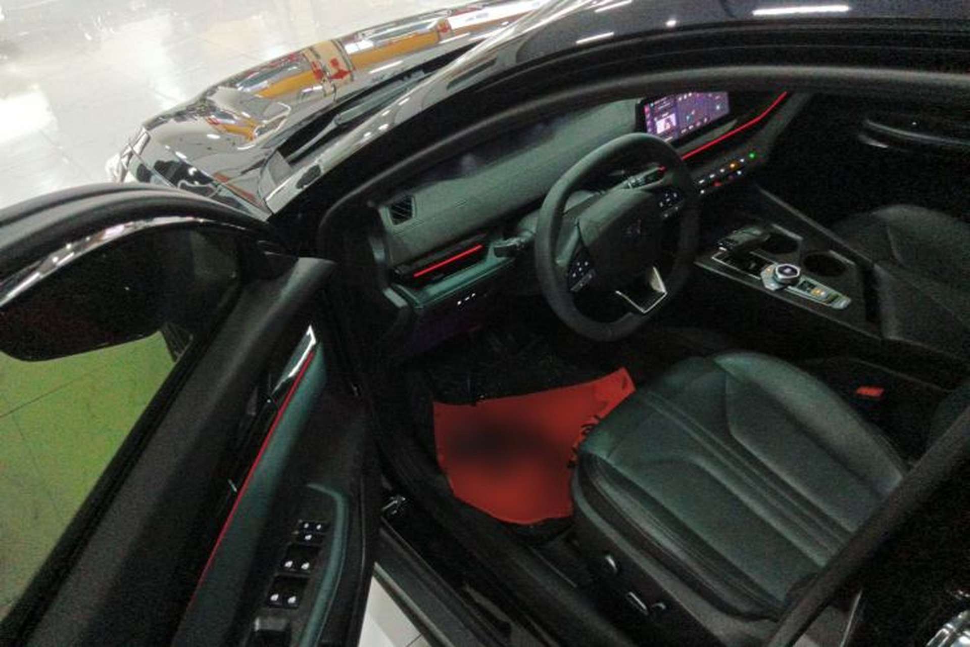 Used CHANGAN UNI-V iDD 2024 Blue Whale Smart Electric iDD 136km Luxury Model Driver Seat