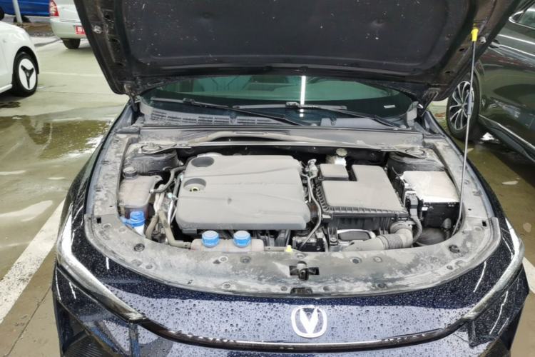 Used CHANGAN UNI-V iDD 2024 Blue Whale Smart Electric iDD 136km Luxury Model Engine Bay