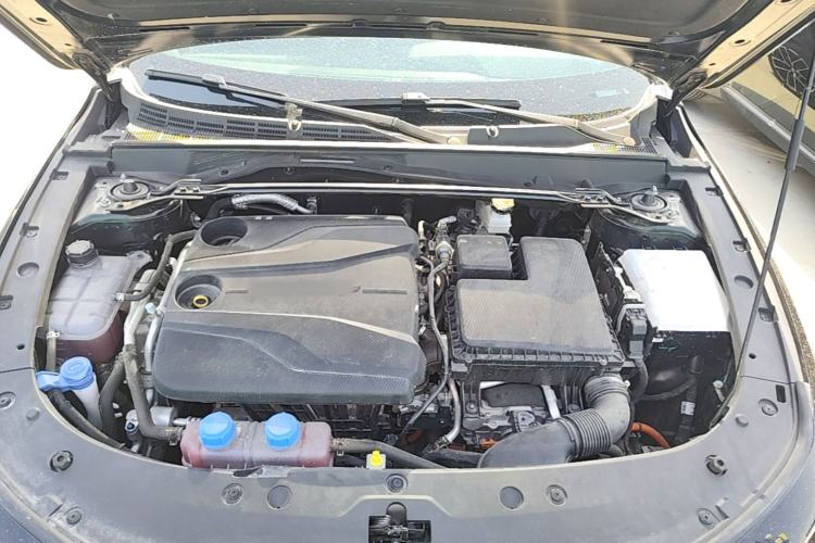 Used CHANGAN UNI-V iDD 2024 Blue Whale Smart Electric iDD 136km Luxury Model Engine Bay