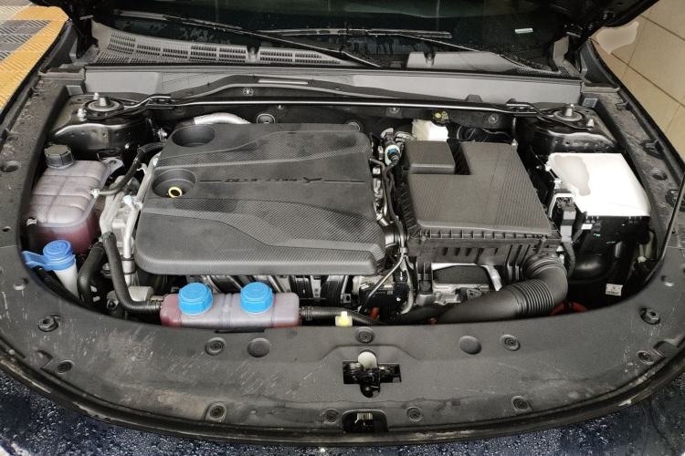 Used CHANGAN UNI-V iDD 2024 Blue Whale Smart Electric iDD 136km Luxury Model Engine Bay