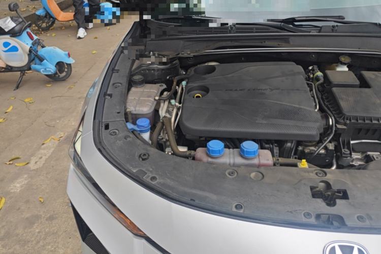 Used CHANGAN UNI-V iDD 2024 Blue Whale Smart Electric iDD 136km Luxury Model Engine Bay Right