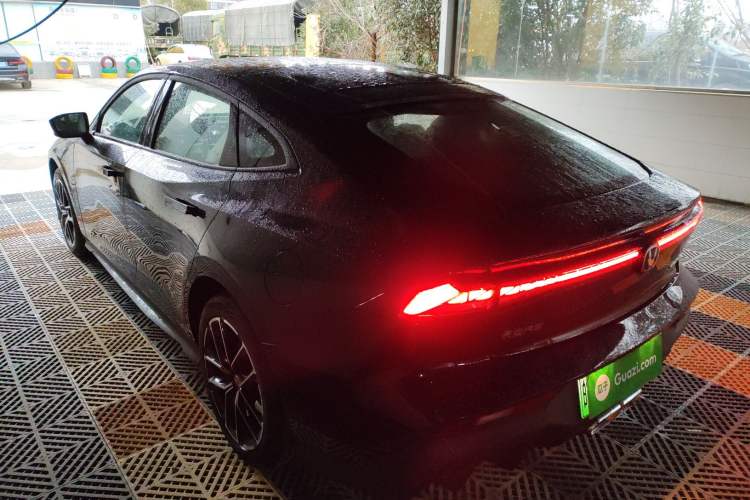 Used CHANGAN UNI-V iDD 2024 Blue Whale Smart Electric iDD 136km Luxury Model Exterior 3