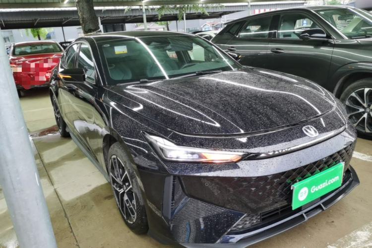 Used CHANGAN UNI-V iDD 2024 Blue Whale Smart Electric iDD 136km Luxury Model Front Right 45 Deg