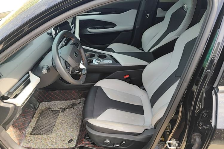 Used CHANGAN UNI-V iDD 2024 Blue Whale Smart Electric iDD 136km Luxury Model Left Front Seat
