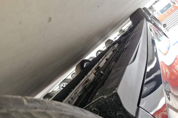 Used CHANGAN UNI-V iDD 2024 Blue Whale Smart Electric iDD 136km ZhiKu Model Left Side Sill