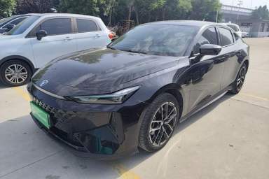 Used CHANGAN UNI-V iDD 2024 Blue Whale Smart Electric iDD 136km Luxury Model