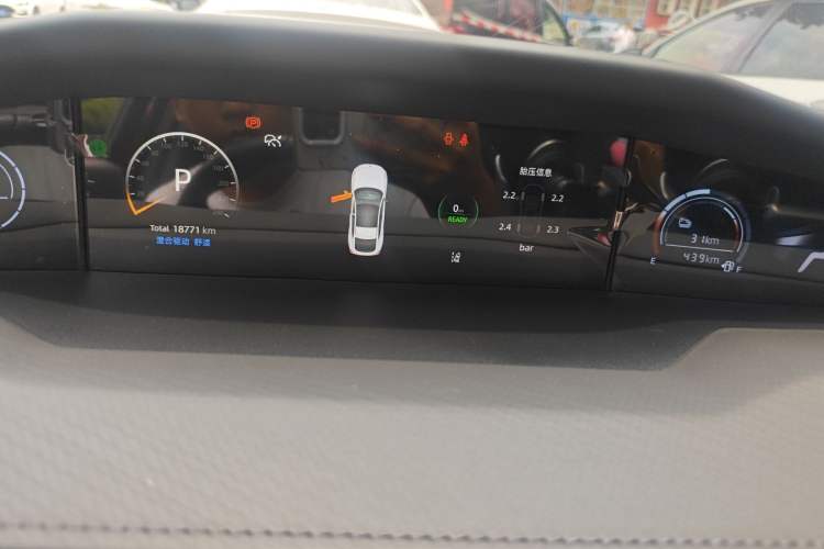 Used CHANGAN UNI-V iDD 2024 Blue Whale Smart Electric iDD 136km Luxury Model Odometer Close Up